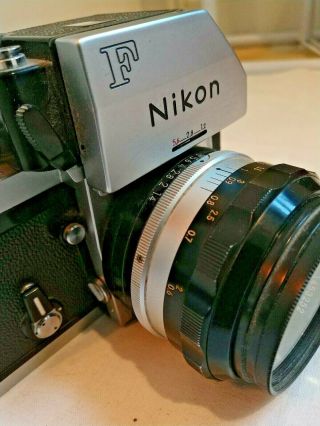Vintage NIKON F PHOTOMIC WITH NIKKOR S,  C AUTO 1:1.  4 50MM LENS 2