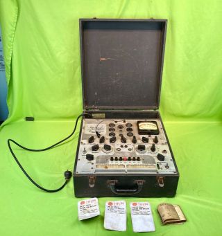 Vintage Hickok Dynamic Mutual Conductance Tube Tester Model 533 - Powers On
