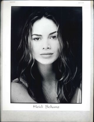 Heidi Schanz - 8x10 Headshot Photo W/ Resume - The Truman Show