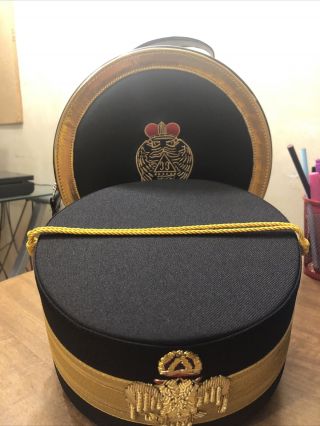 Vintage Masonic Ceremonial 33rd Degree Hat W/blk & Gold Hat Box Size 7 1/2