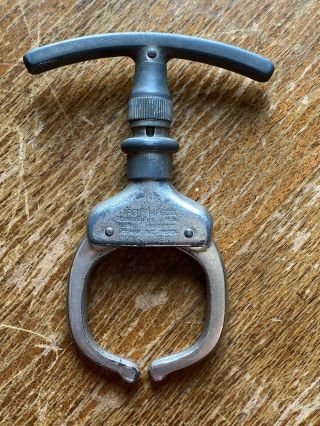 VINTAGE ARGUS IRON CLAW - HANDCUFF - COME - A - LONG - NIPPER - RESTRAINT 2