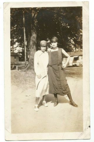 Vintage Photo Pretty Flapper Girls In Arms Headdress Fashion Lesbian Gay Int