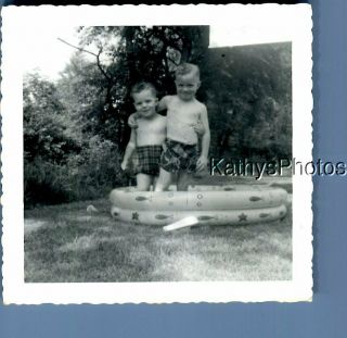 Found B&w Photo A_8968 Boys In Swimsuits Hugging In Wading Pool