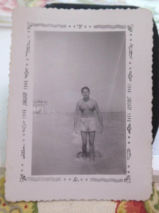 1945 Photo Taken At Miami Beach Florida Man In Bathing Trunks - Documented Back