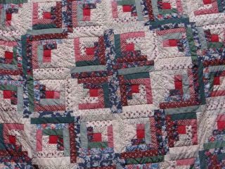 FINE VINTAGE COUNTRY LOG CABIN POSTAGE STAMP SQUARES CHRISTMAS CUTTER OLD QUILT 2