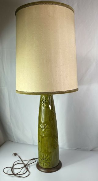 Vintage Mid Century Ceramic Table Lamp Avocado Green Flower Burst