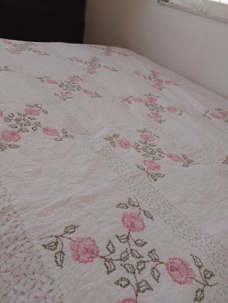 VINTAGE HAND MADE QUILT,  CROSS STITCH EMBROIDERED PINK ROSES DESIGN 2