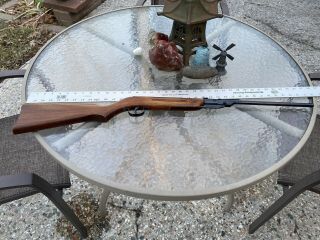 Vintage Daisy - Scotland,  Model 220,  Pellet Rifle, .  177
