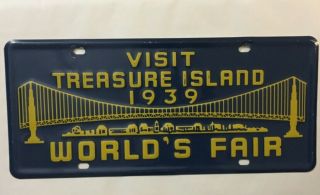 1939 Vintage Worlds Fair Visit Treasure Island License Plate Insert Medal