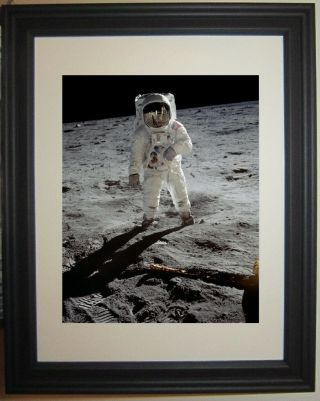 Apollo Moon Landing Nasa Neil Armstrong Buzz Aldrin Framed Photo Picture M1