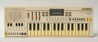 Casio Pt - 30 31 - Key Mini Analog Synthesizer / Keyboard - Vintage