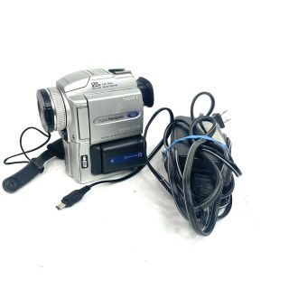Sony Dcr - Pc110 Mini Dv Cam Np - Qm71d Battery Dc Power Cables Vintage Video Camera