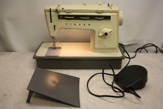 Singer 514 Semi Industrial Heavy Duty Electric Sewing Machine Vintage