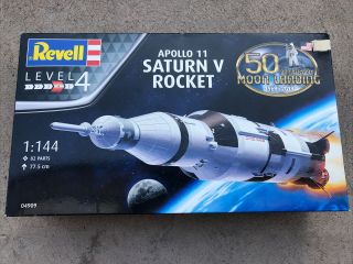 Revell 1/144 Saturn V Rocket