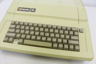 Vintage Apple Ii Iie Computer A2s2064 Keyboard California Usa