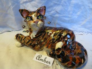 " Amber " Reclining Tabby Lovely Signed Whimsiclay By Amy Lacombe