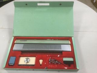 Empisal Mini Schnell - Stricker Vintage Knitting Machine