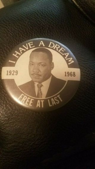 Vintage Martin Luther King Jr.  Memorial Pinback Button