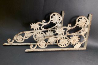 Great Looking Vintage Floral Cast Iron Shelf Brackets Old White Paint