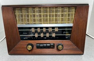 Rare Vintage General Electric Model 321 Wood Case Tabletop Tube Radio " Looker "