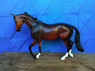 2001 Peter Stone Thoroughbred " Well To Do " Model Horse
