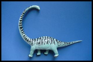 Invicta Plastics British Natural History Museum Painted Mamenchisaurus Dinosaur