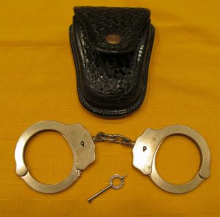 Vintage Peerless Handcuff Police Cuffs Nickel W/ Key Serial 103491