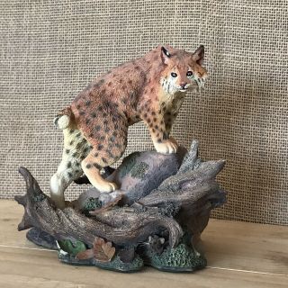 The Danbury Nick Bibby On The Prowl Cat Figurine Statue Bobcat Rock Mouse