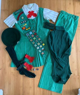 1970s Complete Girl Scout Uniform - Jumper/blouse/pants/tie/beret/garter/sash,