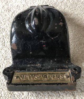 Antique Cast Iron Victorian Wall Mounted Newspapers Clip Grip