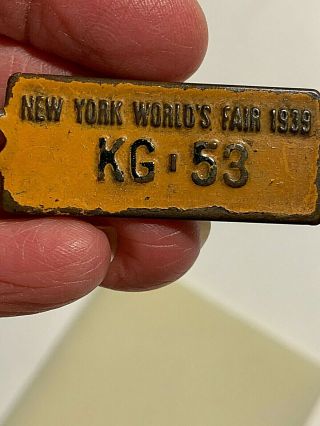 1939 York Worlds Fair Goodrich Tires Mini License Plate Key Chain Gold Black