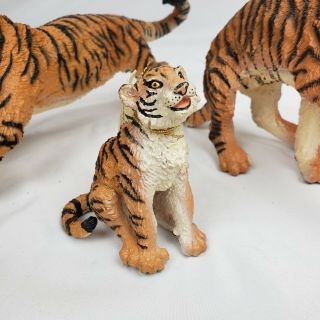 The Vanishing Wild Safari Ltd Siberian Tiger Male Female Cub Figure Set Orange 2
