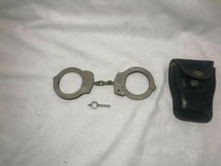 Vintage Smith & Wesson Hand Cuffs Usa With Case & Key Nypd