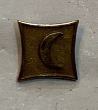 10 K Gold Crescent Pin