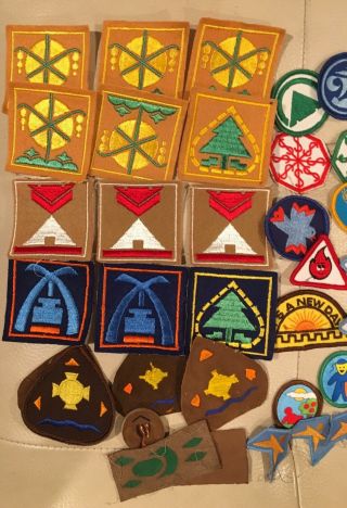 Vintage Camp Fire Girls And Bluebird Patches Awards 32 & 15 Patches 2