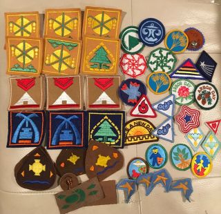 Vintage Camp Fire Girls And Bluebird Patches Awards 32 & 15 Patches 3