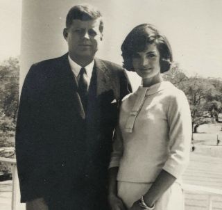 SIGNED 1961 John Jacqueline Kennedy JFK Formal White House Portrait Type 1 Photo 2