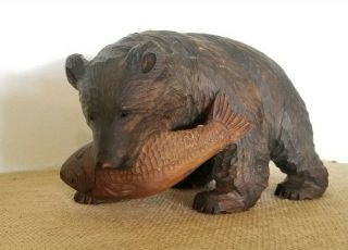 Vtg Hand Carved Solid Wood Schwarzwald Style Black Forest Bear With Fish Statue