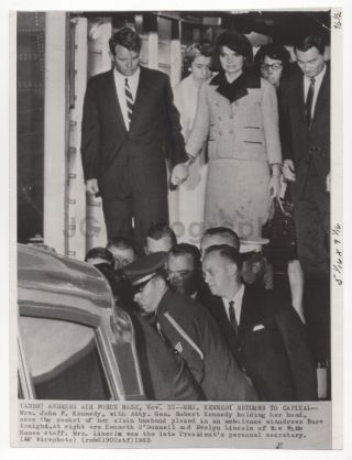Jackie Kennedy And Robert Kennedy With John F.  Kennedy 