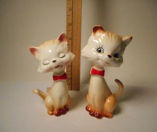 Vintage Salt & Pepper Shakers - Boy & Girl Cat In Love Retired Japan
