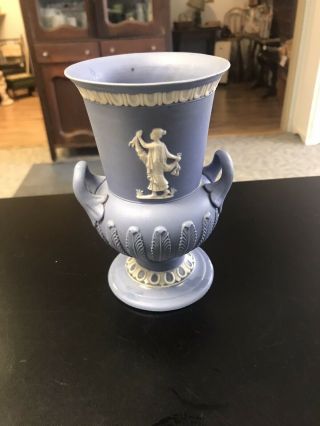 Vintage Blue And White Wedgewood Double Handle Vase Urn Style 6.  25” 1920