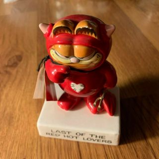Vintage Porcelain Garfield Last Of The Red Hot Lovers Figurine 1981 Syndicate