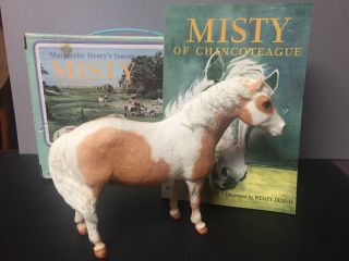 Breyer Horse Traditional Book & Horse Set - Misty Of Chincoteague W/box