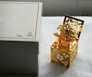 Danbury 1984 Gold Plated Christmas Ornament - Jack In The Box