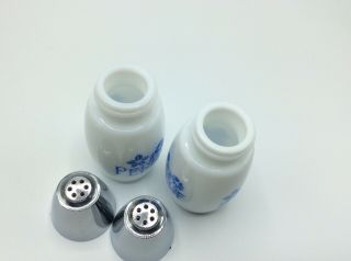 Vintage Milk Glass Gemco Salt And Pepper Shakers Blue Flowers 3