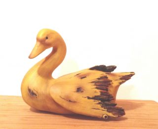 Resin Duck With The Look Of Carved Wood (duck 001)
