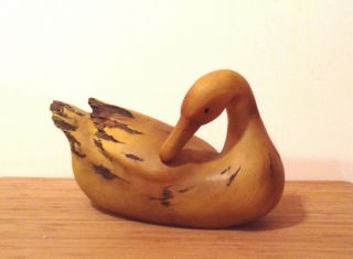 Resin Duck With The Look Of Carved Wood (duck 004)