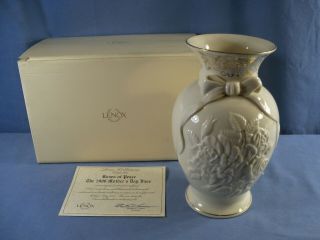 Lenox Limited Ed.  Roses Of Peace Millennium The 2000 Mother 