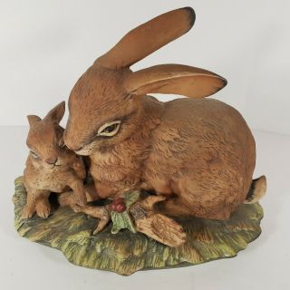 Home Interiors Collector Series Bunny Rabbit Figurine 5.  75 " Tall