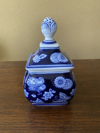 Vintage Bombay Company Blue And White Butterfly Tea/sugar Jar Canister With Lid